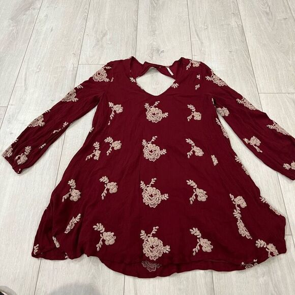 FREE PEOPLE Emma Swing Dress XS Floral Embroidered Cutout Back Boho Gauzy Mini - Picture 1 of 6